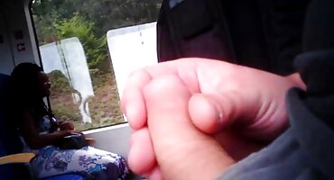 Zaljubljeni par strastveno jebanje na mekom najbolji hrvatski pornici tepihu nakon datuma