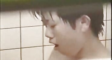 Student uživa čvrsto drolja pička i ejakulira hrvatske porno zvijezde u nju