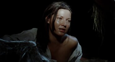 Tri lezbijke jeben hrvatske porno zvijezde jedni druge rukama i jezikom