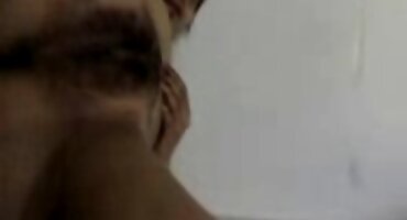 Plavuša nosi naočale dobila dugi porno hub hrvatska kurac čovjeka duboko u anal