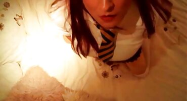 Djevojka s bujnom magarcem prvi put je shvatila što je tvrdi pornici hrvatski seks