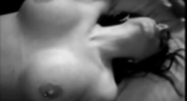 Brzi seks bez gondona u dlakav ispunjava MILF hrvatski amaterski porno filled