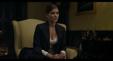 Učiteljica je napunila studenticu u ružičastoj haljini na stolu porno hub hrvatska i gurnula joj maca veliki kurac