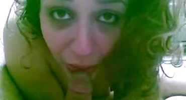 Maser je zgnječio maca komadi i tamo umetnuo svoj porno video hrvatska kurac