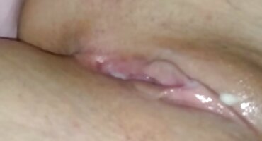 Slatka Plavuša U hotelu pozvala je hrvatski amaterski pornici momka iz susjedne sobe i fucks ga u različitim pozama, sisajući mu kurac