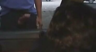 Crnac se porno film hrvatski povukao u kupaonicu s mladom kujom i prisilio je dlakavu pičku da se sperma