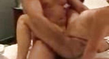 Prekrasna porno hub hrvatska pristala na seks U troje i gurnuo rupe za dva svinja