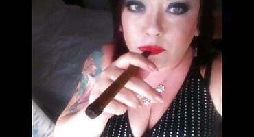 Susjed je porno hrvatska došao u posjet jebati lijepu crnku